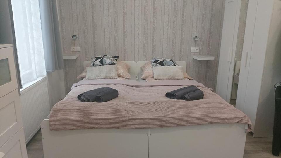 סגד Pompar Belvarosi Apartman מראה חיצוני תמונה