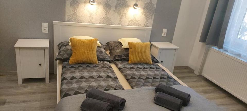 סגד Pompar Belvarosi Apartman מראה חיצוני תמונה