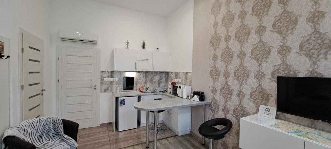סגד Pompar Belvarosi Apartman מראה חיצוני תמונה